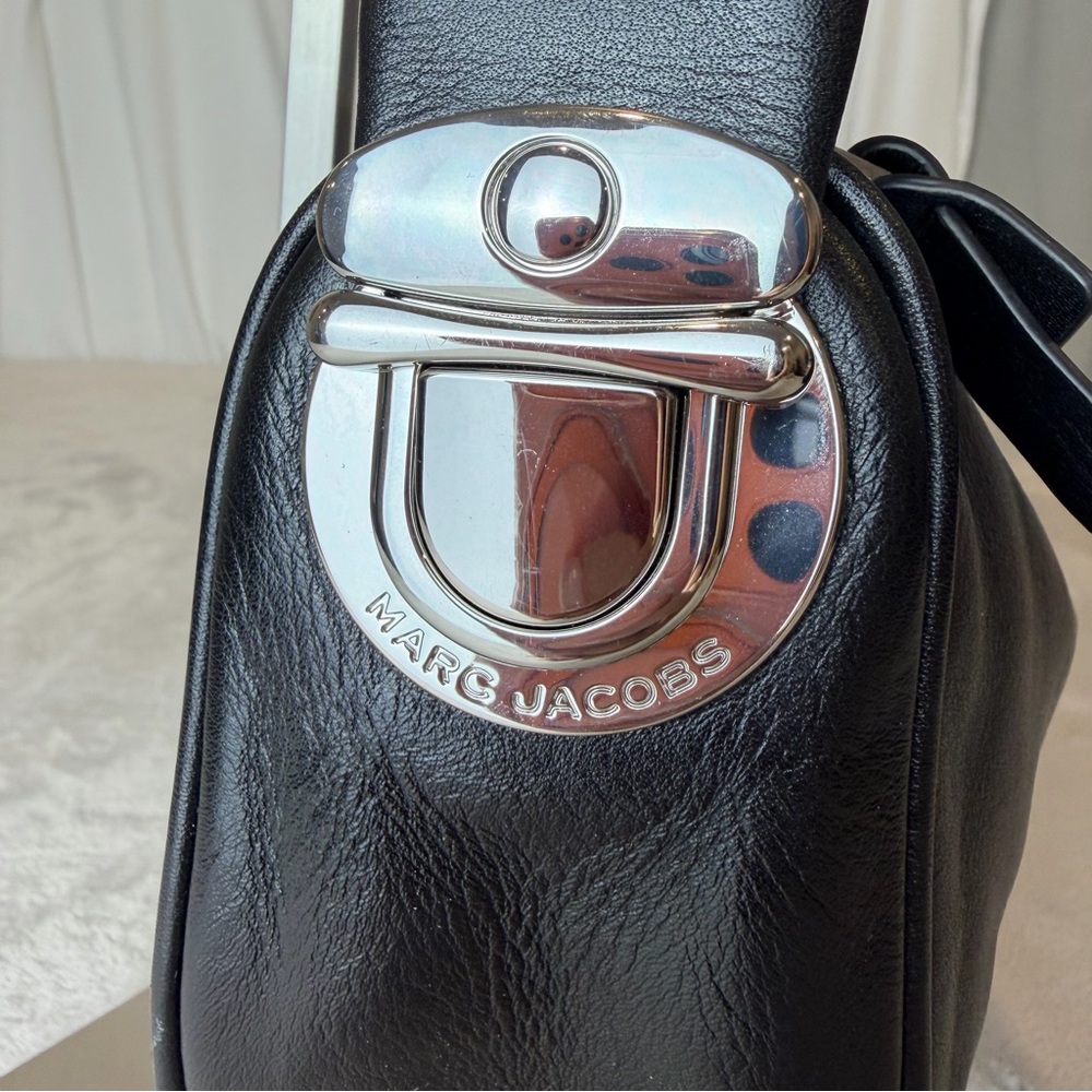 Rare Marc Jacobs Pushlock Mini Hobo Bag Black Leather Small Designer Shoulder - Picture 9 of 11